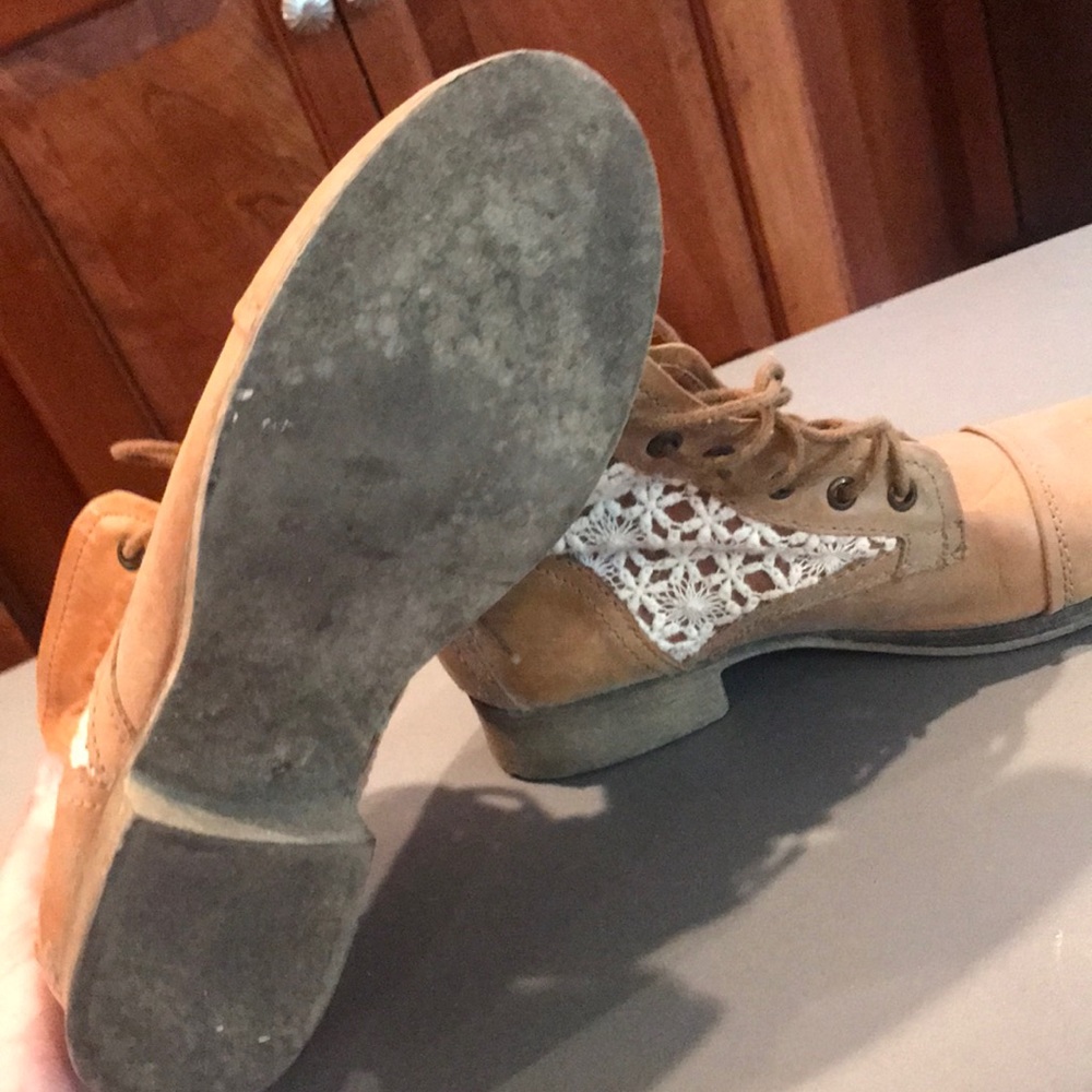 Rustic boot 💡 - Picture 3 of 4